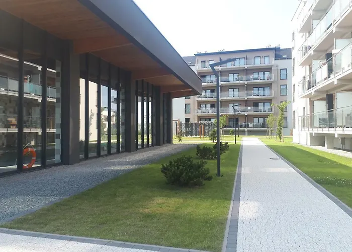 Nad Morzem & 5 Morz Basen Kryty Sianożęty