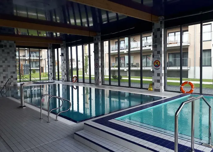 Nad Morzem & 5 Morz Basen Kryty Sianożęty